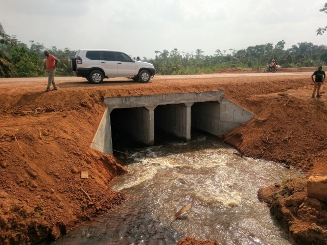 Autoroute Yaoundé Nsimalen