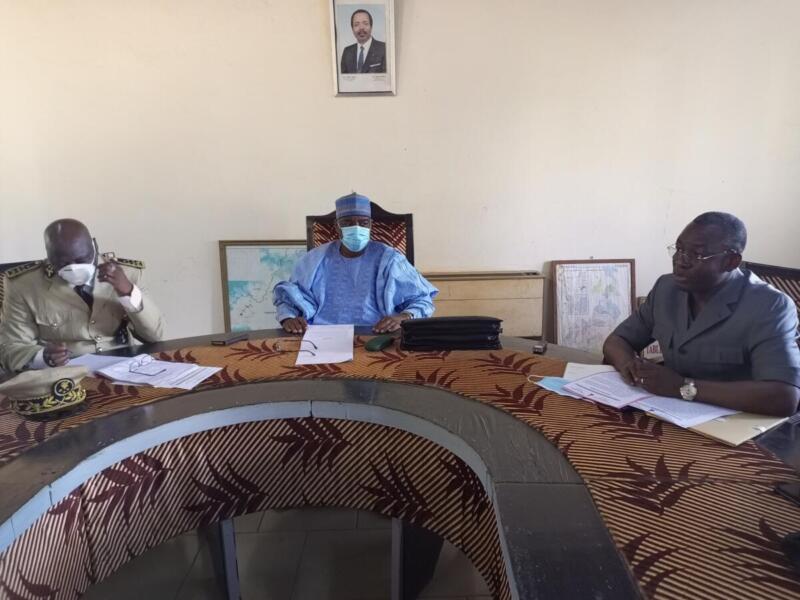 Séance de travail entre la mission du Fonds et le gouverneur de la région de l'Adamaoua.